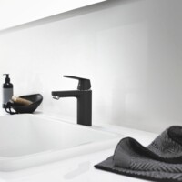 Смеситель для умывальника Grohe Eurosmart Cosmopolitan черный 23327KW0-2