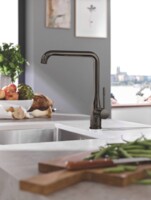 Смеситель для кухни Grohe DN 15 Essence темный графит 30269A00-2