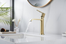 Смеситель для умывальника Maxonor PURE LIFE BEAUTY-6 золото PL1084-6-3