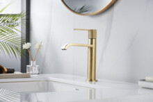 Смеситель для умывальника Maxonor PURE LIFE BEAUTY-6 золото PL1084-6-5