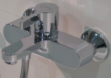 Смеситель для ванны и душа Hansgrohe Metris S 31460000-2